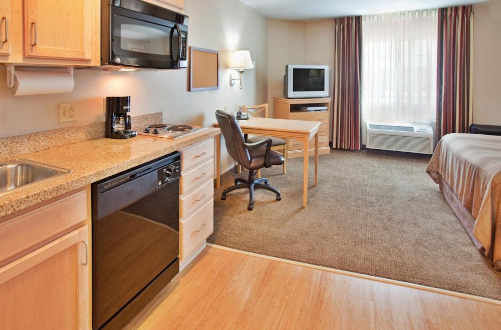 Candlewood Suites Junction City - Ft. Riley By Ihg Eksteriør bilde