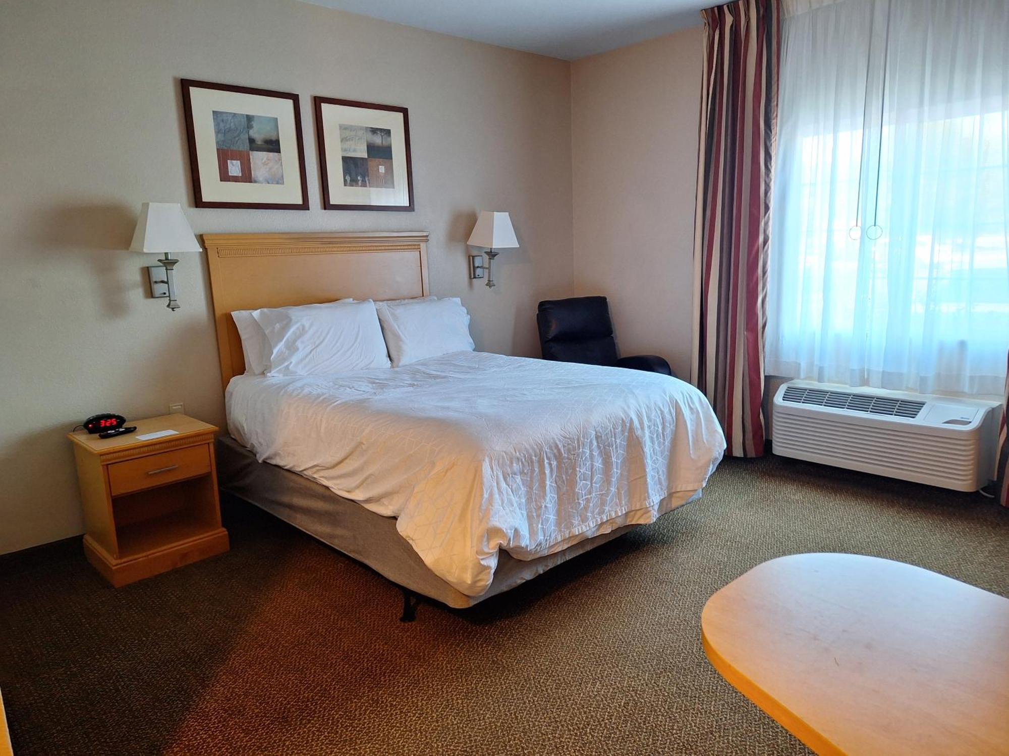 Candlewood Suites Junction City - Ft. Riley By Ihg Eksteriør bilde