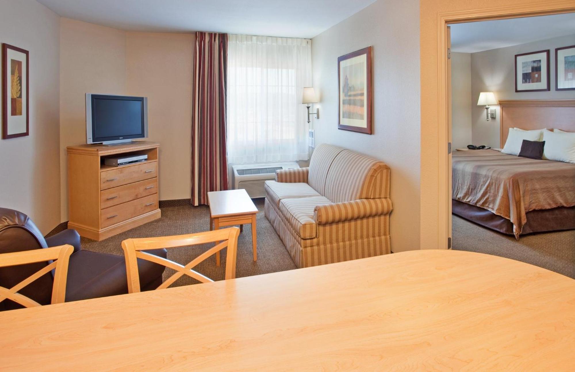 Candlewood Suites Junction City - Ft. Riley By Ihg Eksteriør bilde